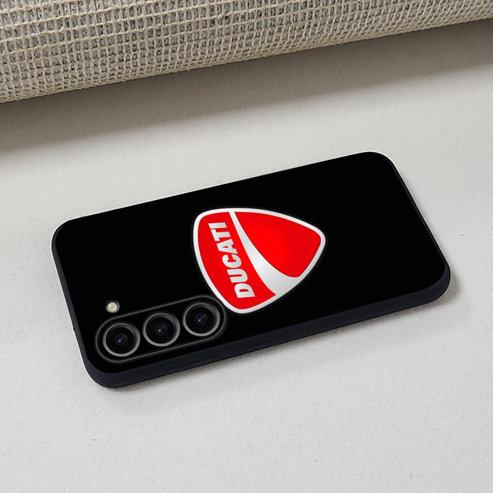 غطاء هاتف بتصميم أنيق من Cool  - مراجعة Samsung Galaxy S24 وسعره